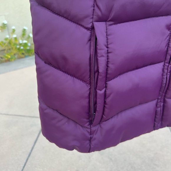 LOFT quilted vest - Picture 5 of 6